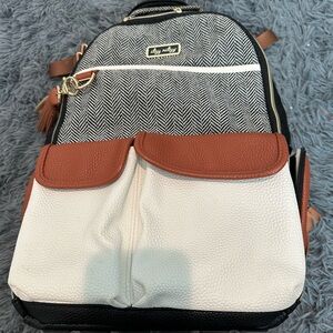 Itzy ritzy diaper bag